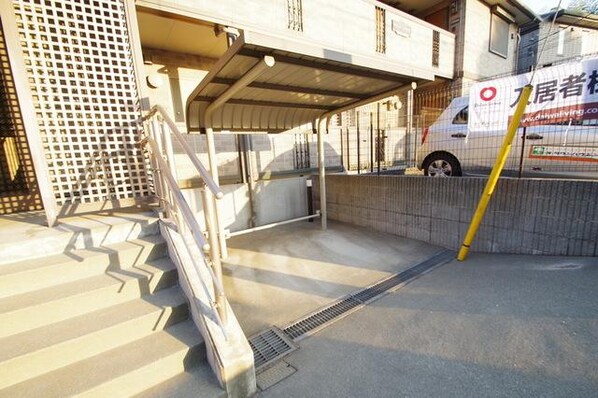 グランディールナギサワの物件内観写真